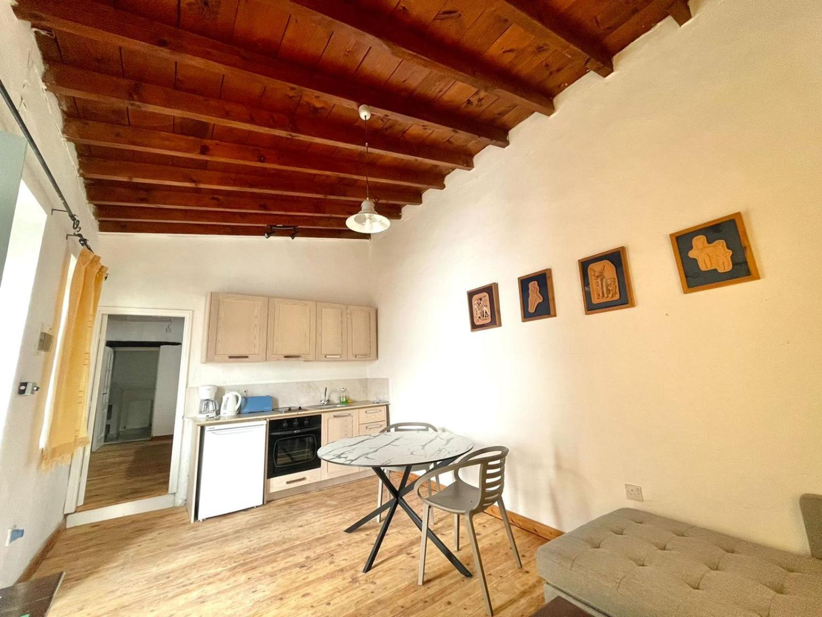 Kalavasos Square Apartments - With Pool 3 Minutes Walk Exterior photo