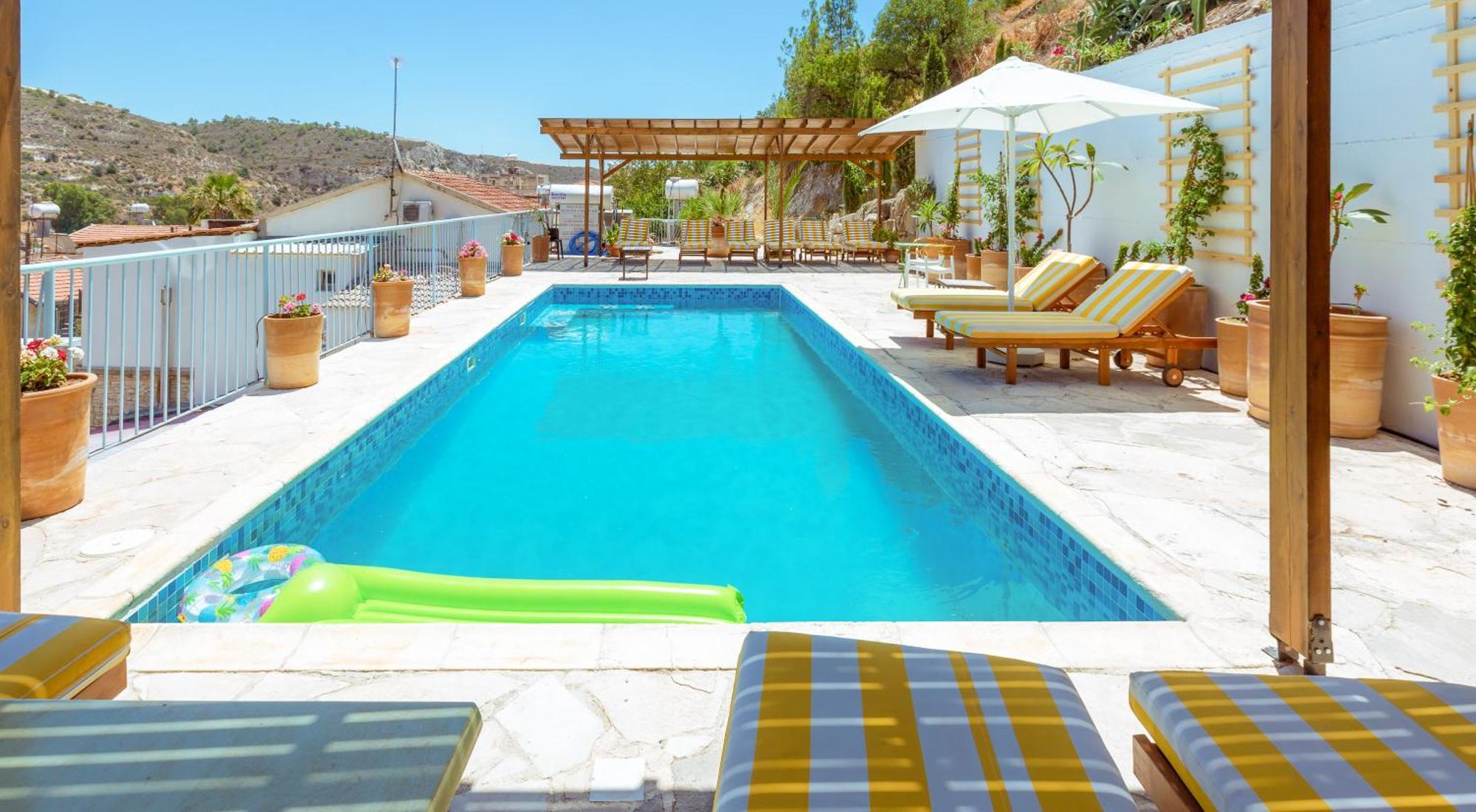 Kalavasos Square Apartments - With Pool 3 Minutes Walk Exterior photo