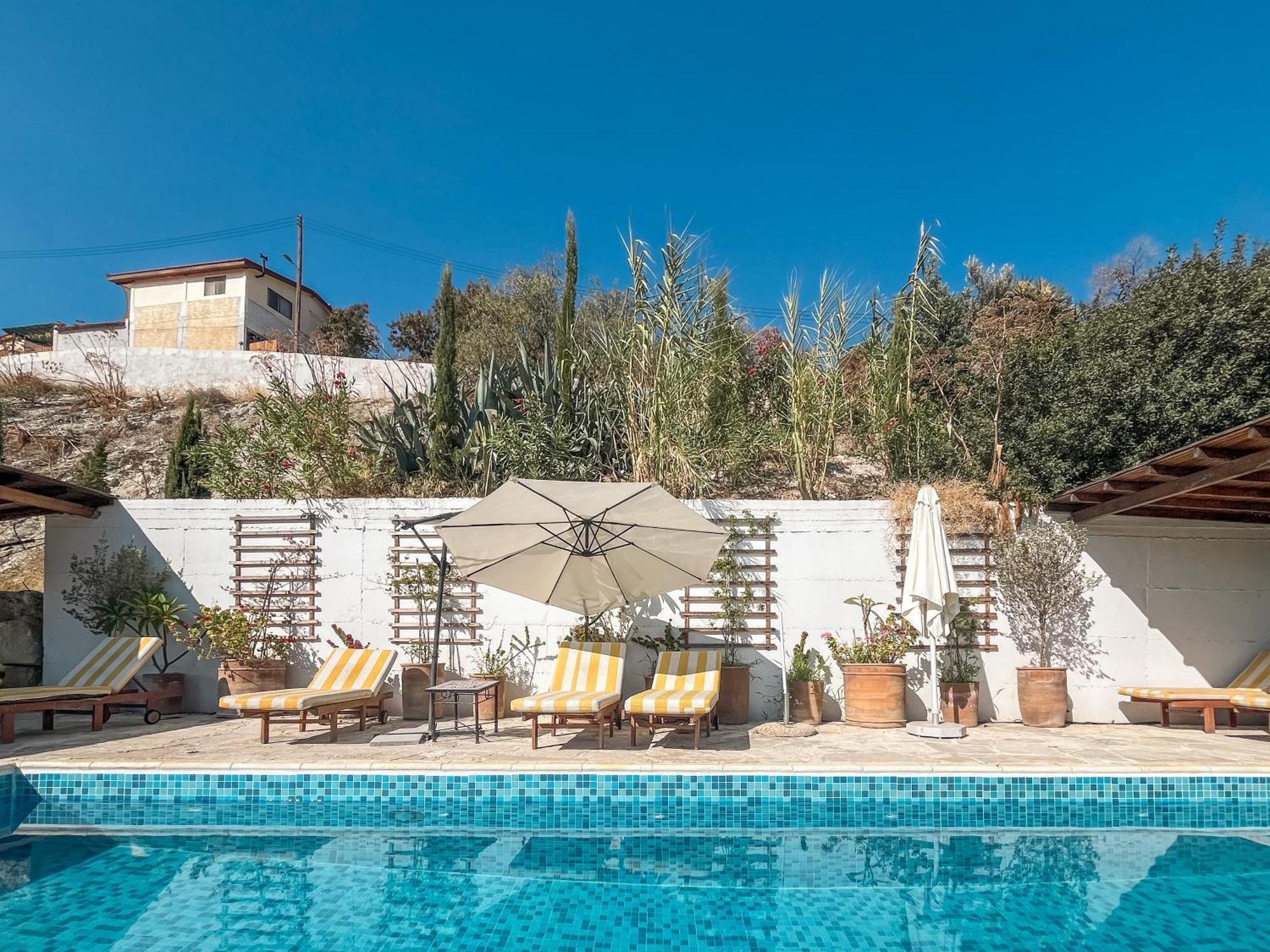Kalavasos Square Apartments - With Pool 3 Minutes Walk Exterior photo